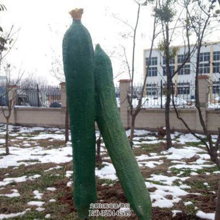 户外黄瓜雕塑 喷漆果蔬雕塑 灯光瓜果雕塑